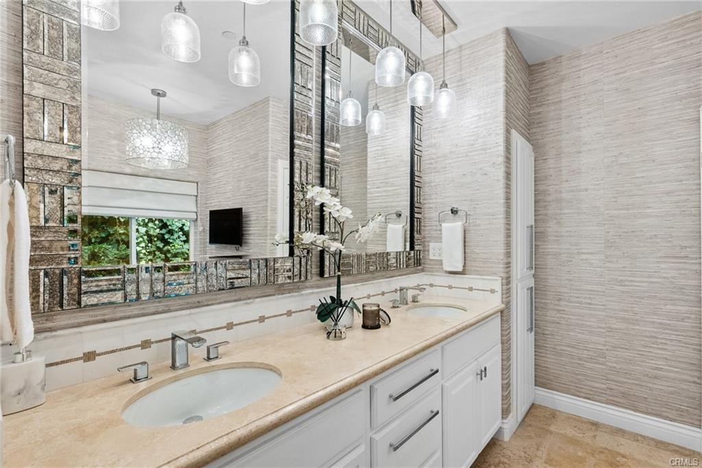 11456 Decente Court