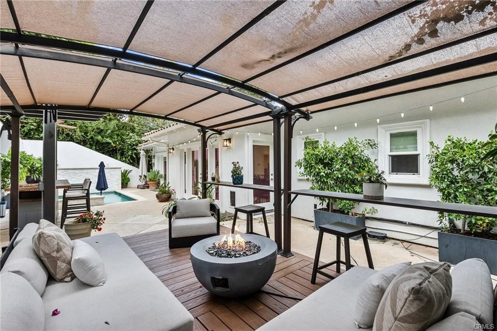 11456 Decente Court