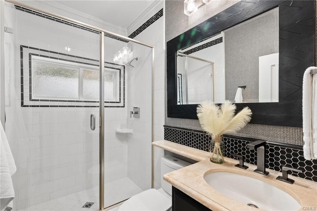11456 Decente Court