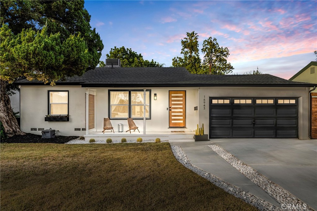 16943 Marlin Place