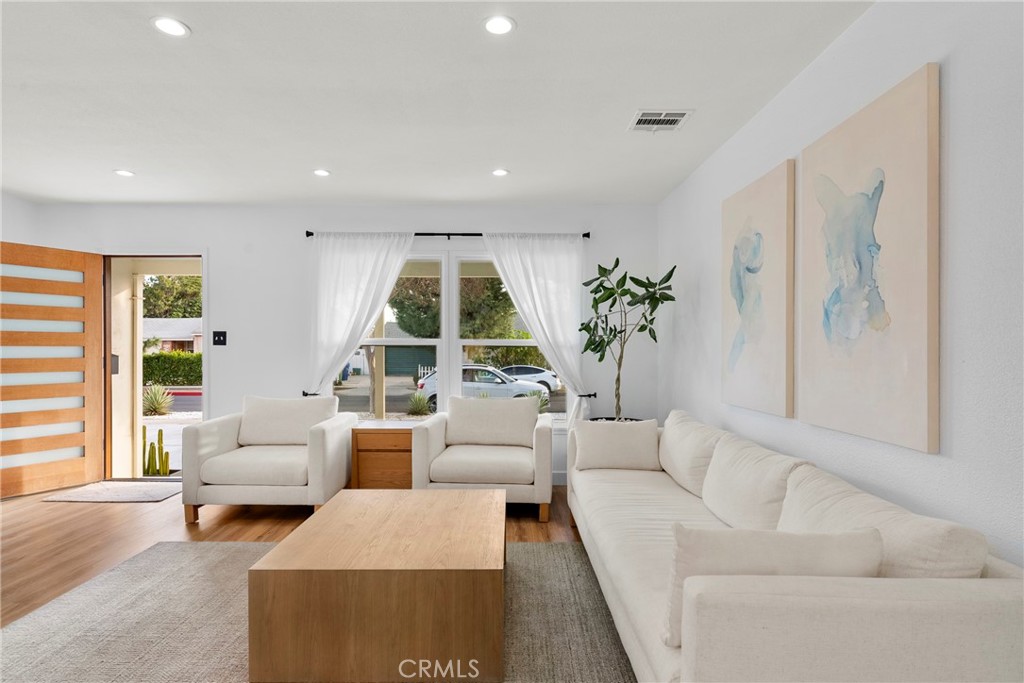 16943 Marlin Place