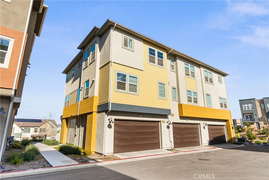 27113 Valley Oak Pl