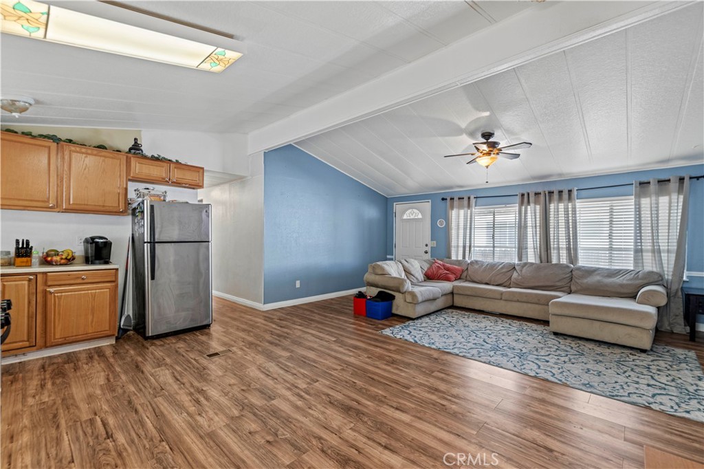 3300 15th Street W 367