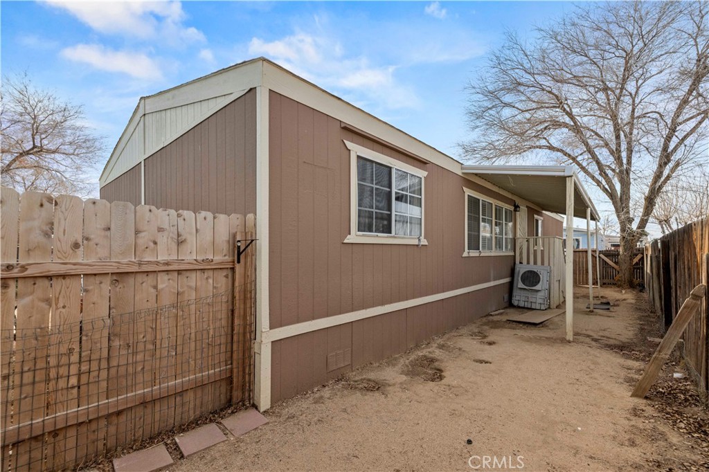 3300 15th Street W 367