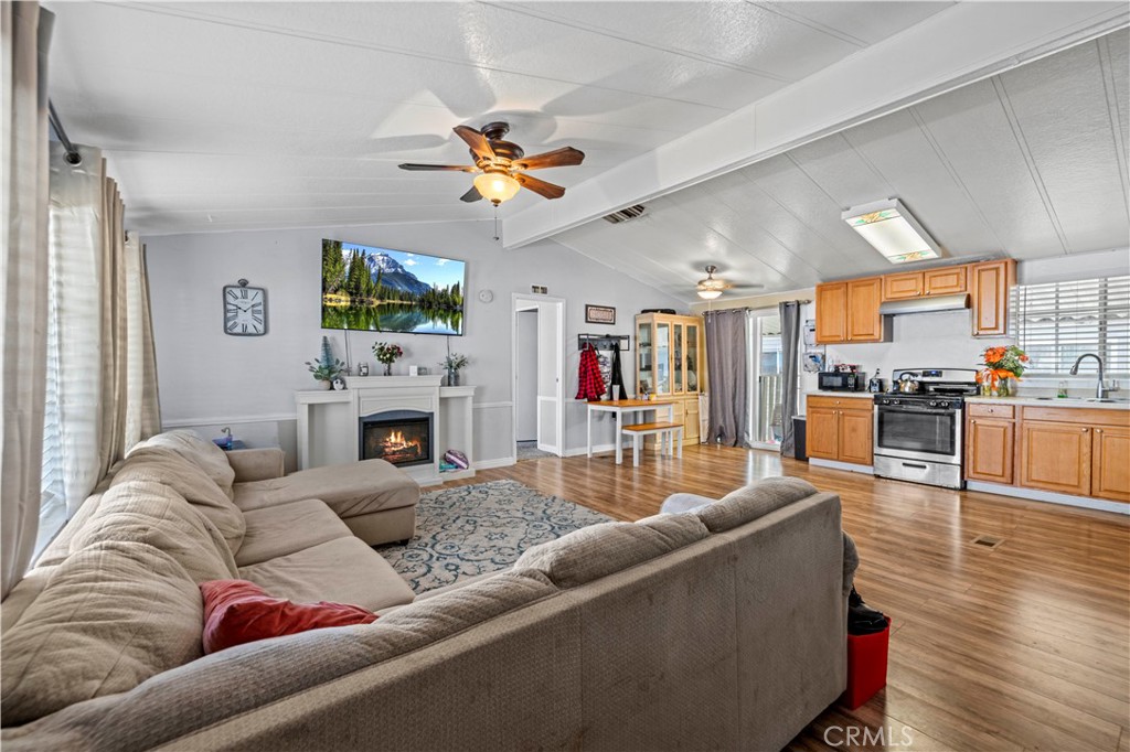 3300 15th Street W 367