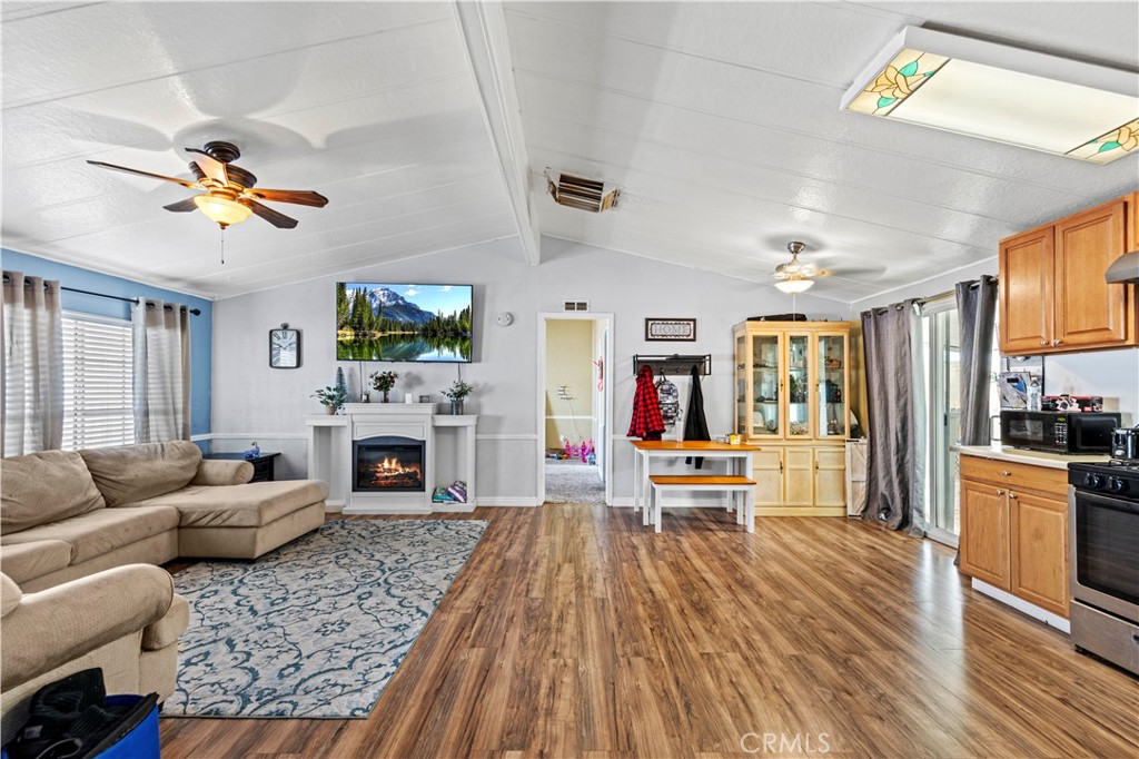 3300 15th Street W 367
