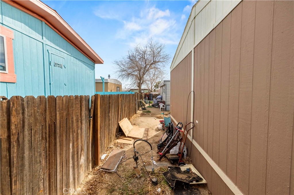 3300 15th Street W 367