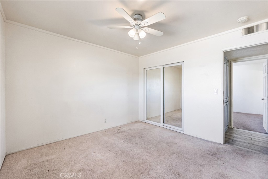 343 E Avenue J14