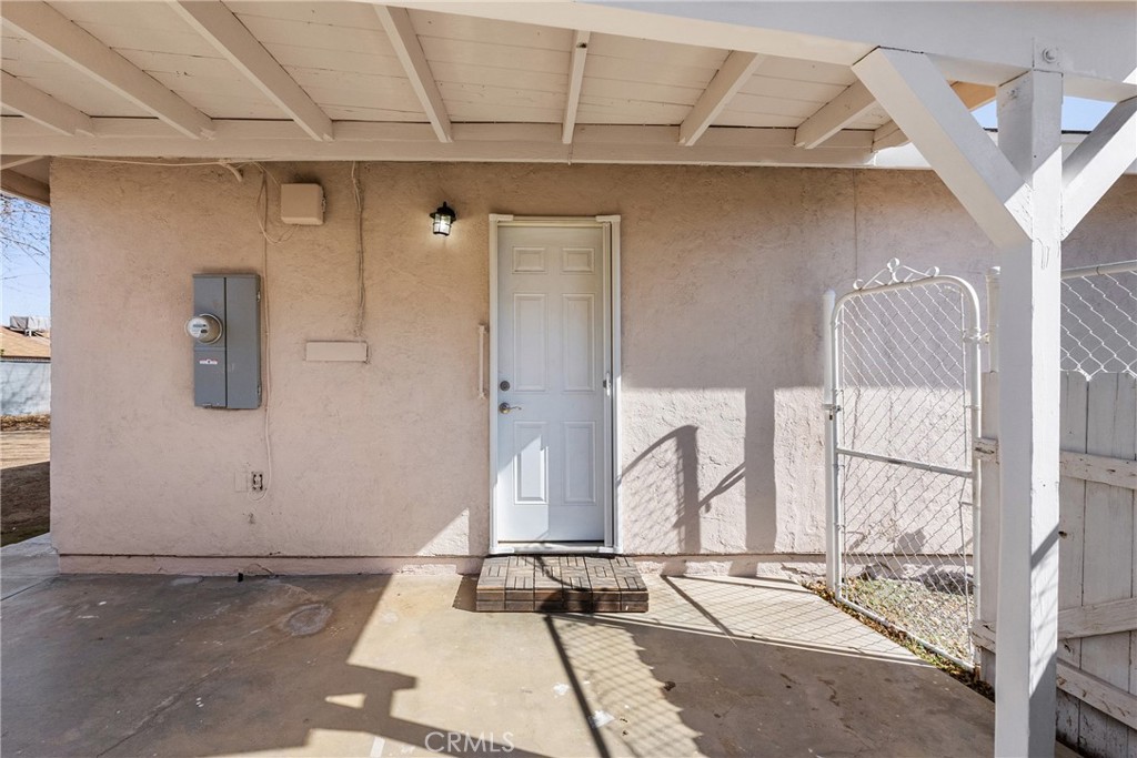343 E Avenue J14