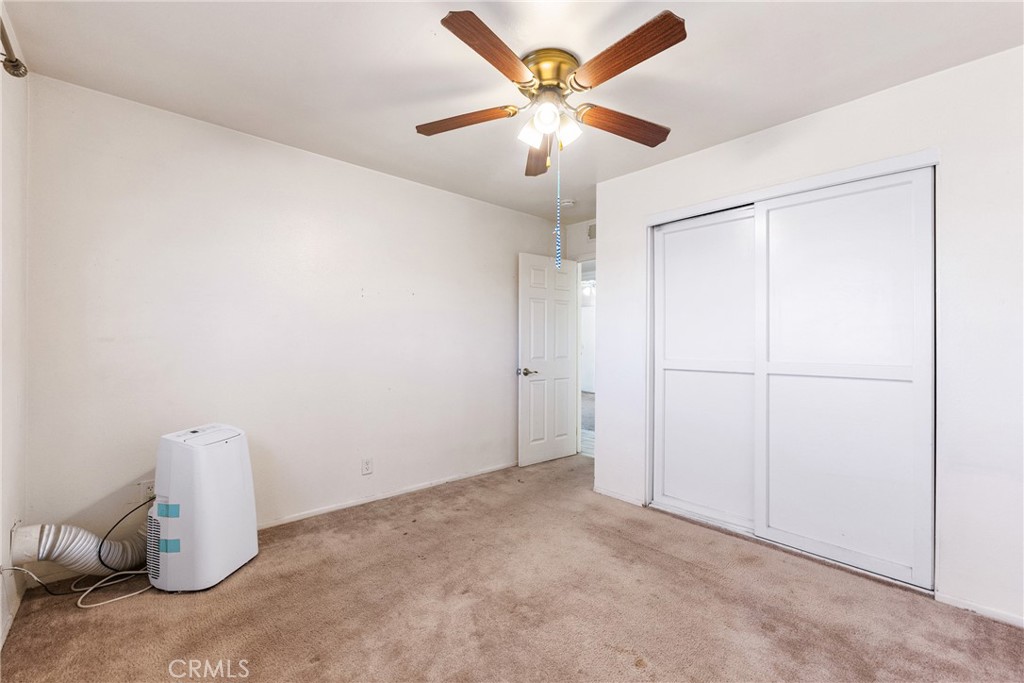 343 E Avenue J14