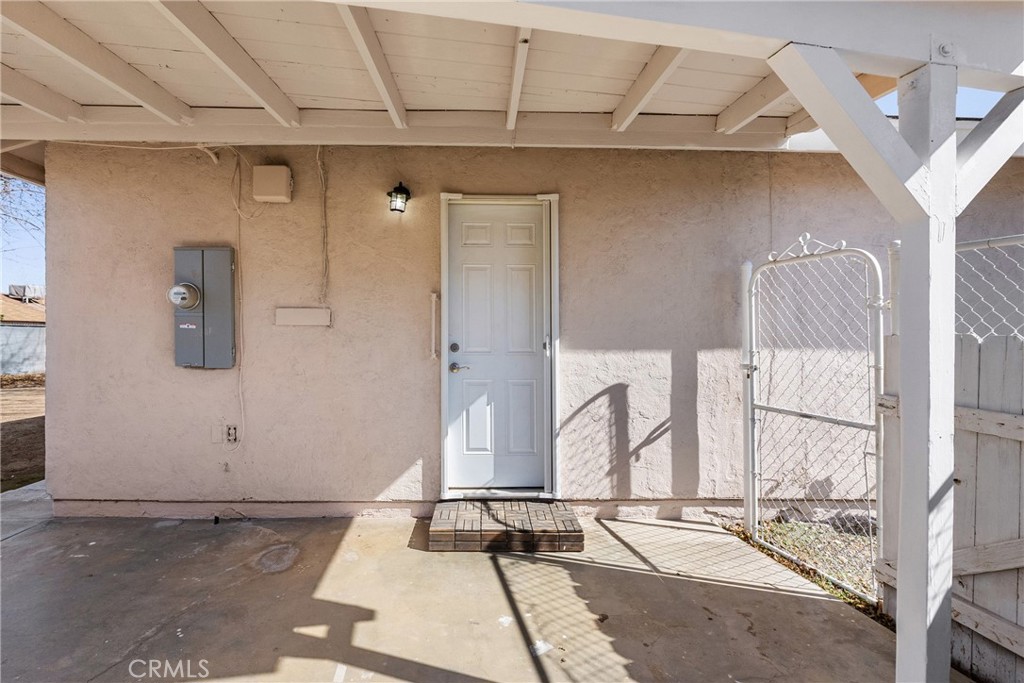343 E Avenue J14