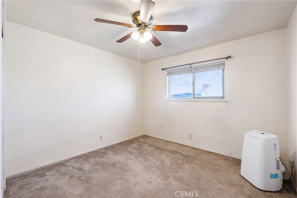 343 E Avenue J14