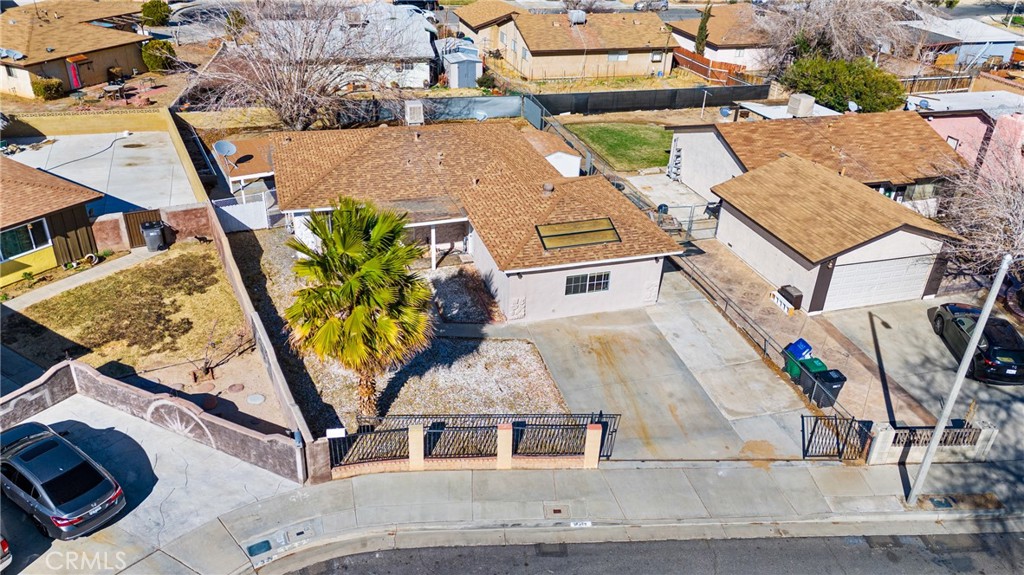 343 E Avenue J14
