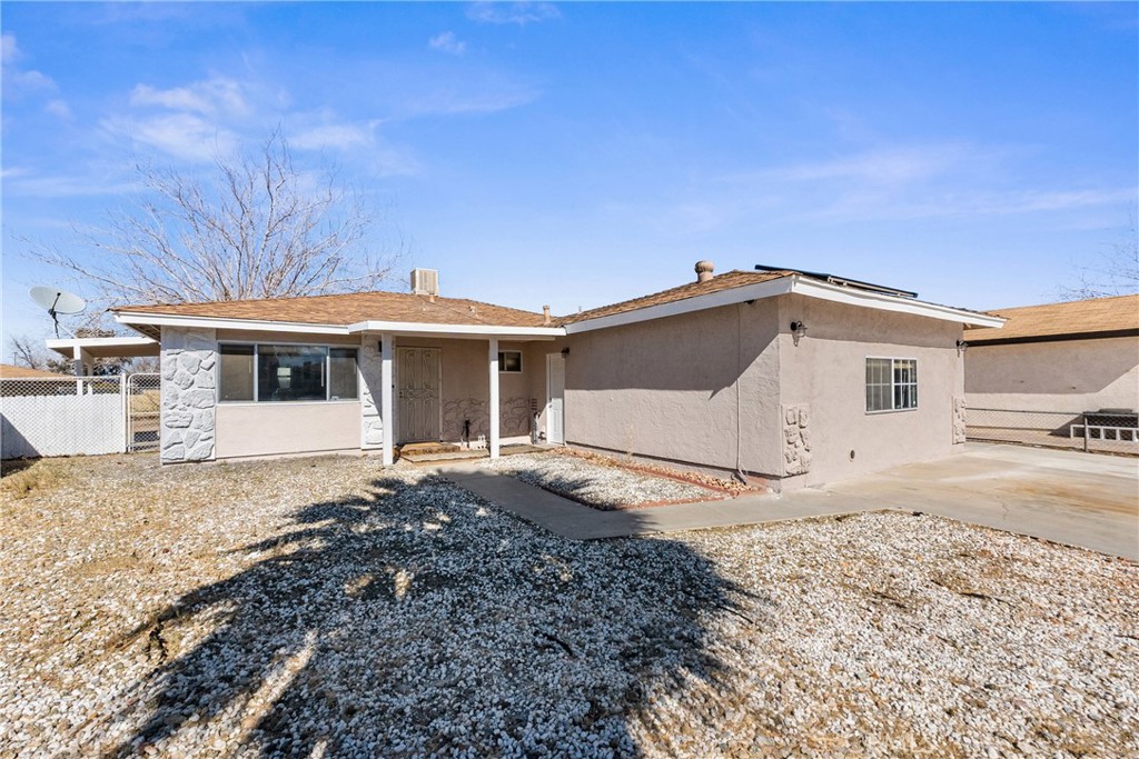 343 E Avenue J14