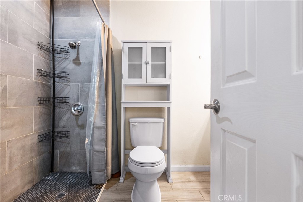 343 E Avenue J14