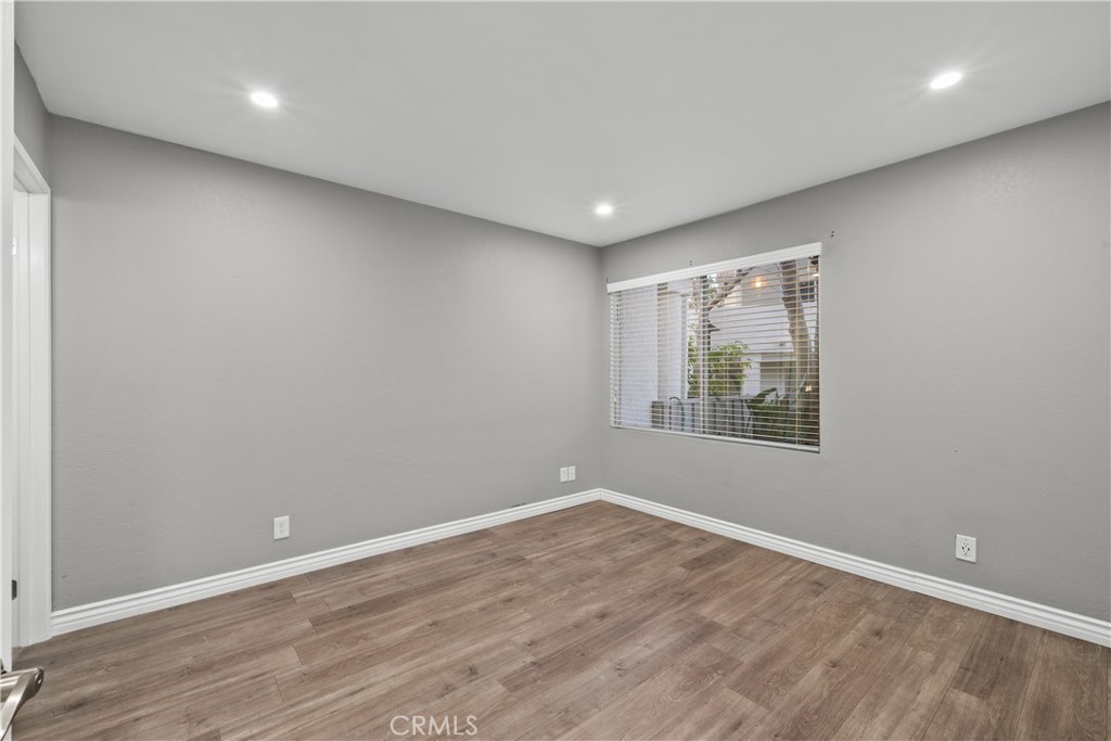 24412 Valle Del Oro 102