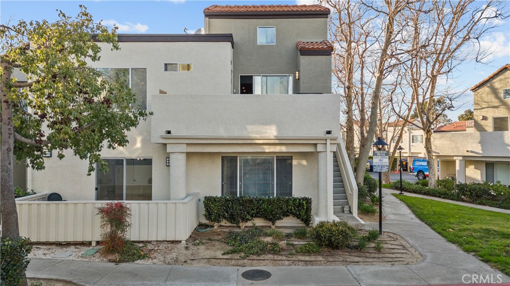 24412 Valle Del Oro 102