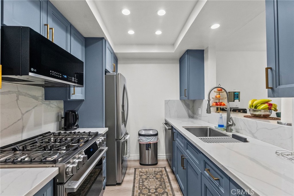 7826 Topanga Canyon Boulevard 1