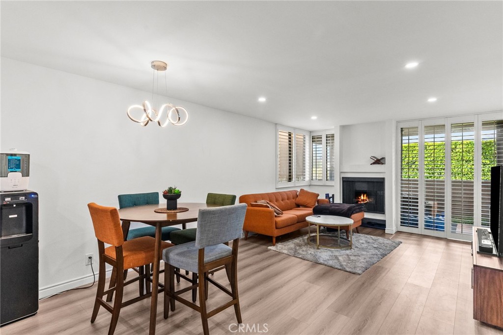 7826 Topanga Canyon Boulevard 1
