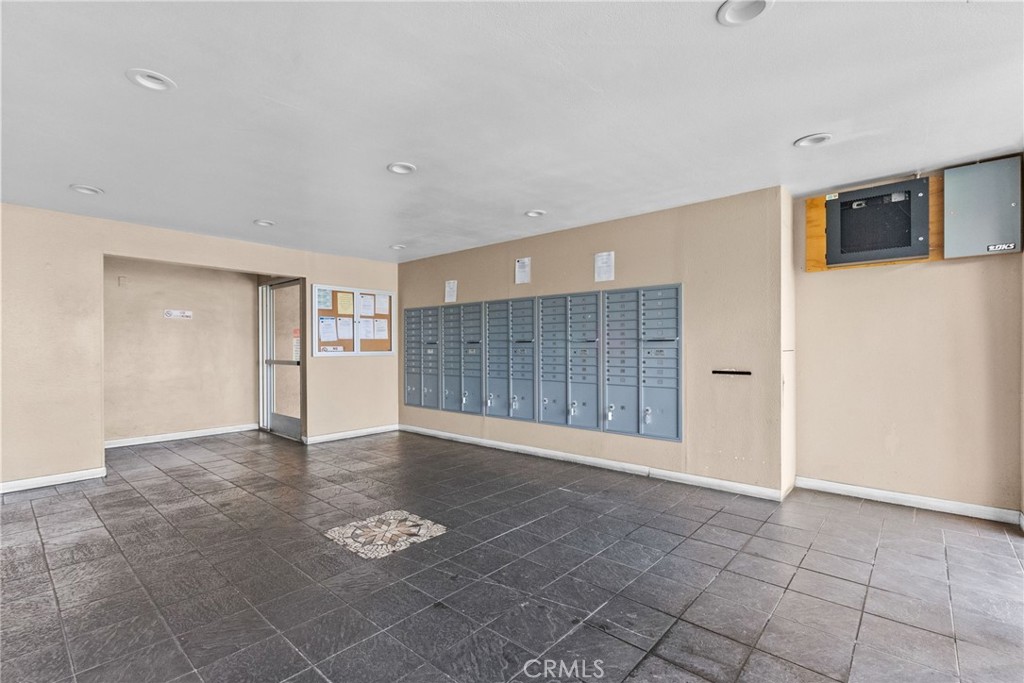 7826 Topanga Canyon Boulevard 1