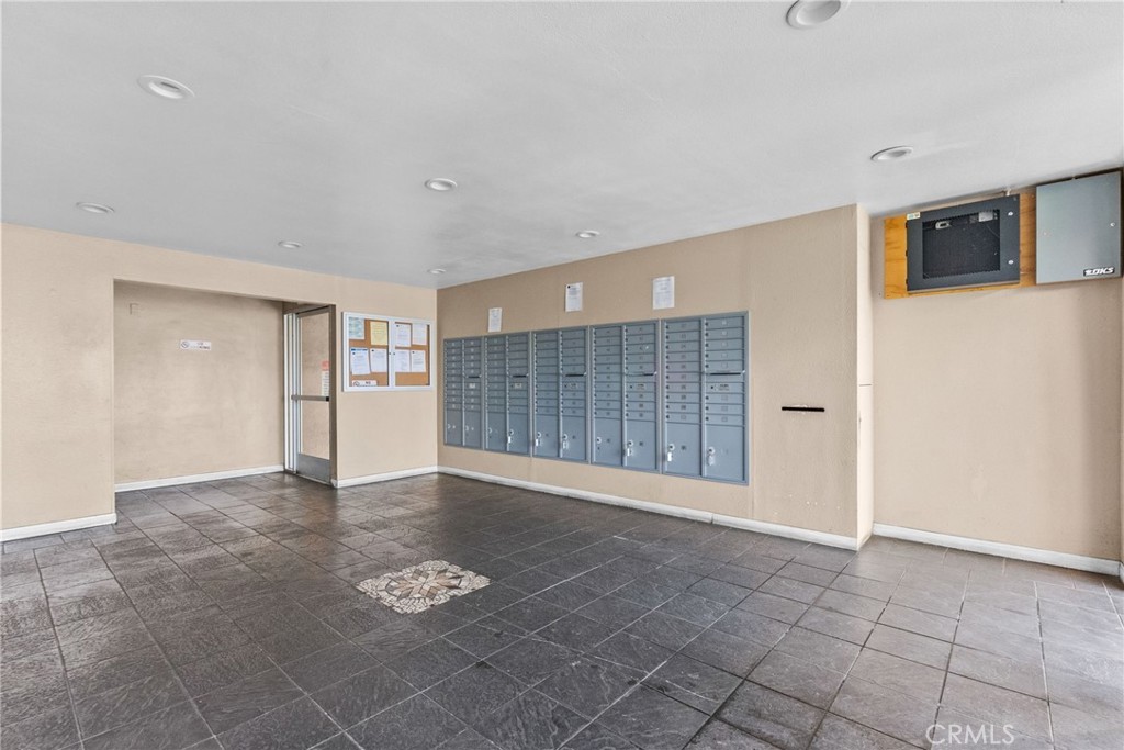 7826 Topanga Canyon Boulevard 1