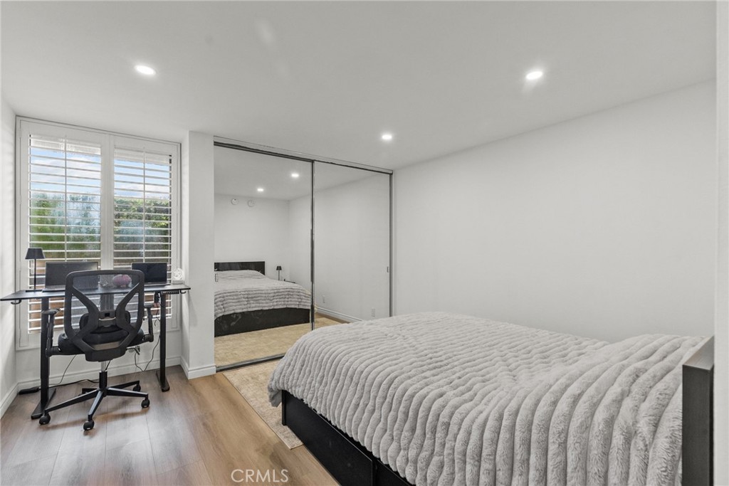 7826 Topanga Canyon Boulevard 1