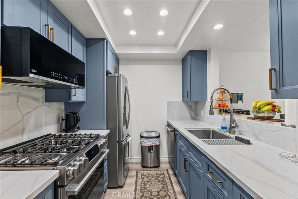 7826 Topanga Canyon Boulevard 1