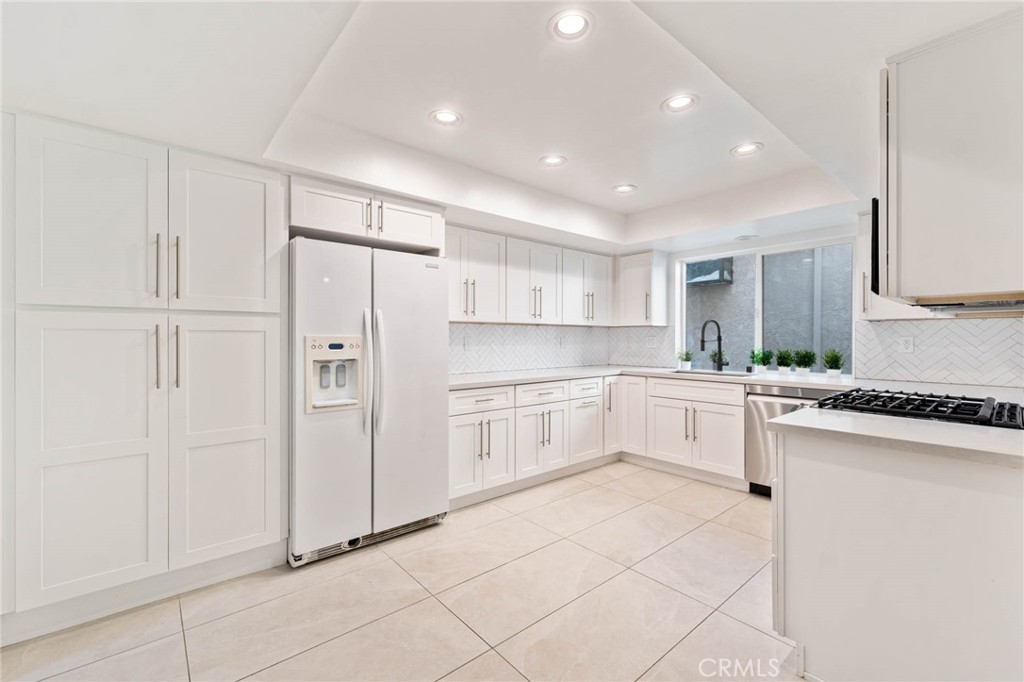 4208 Morro Drive