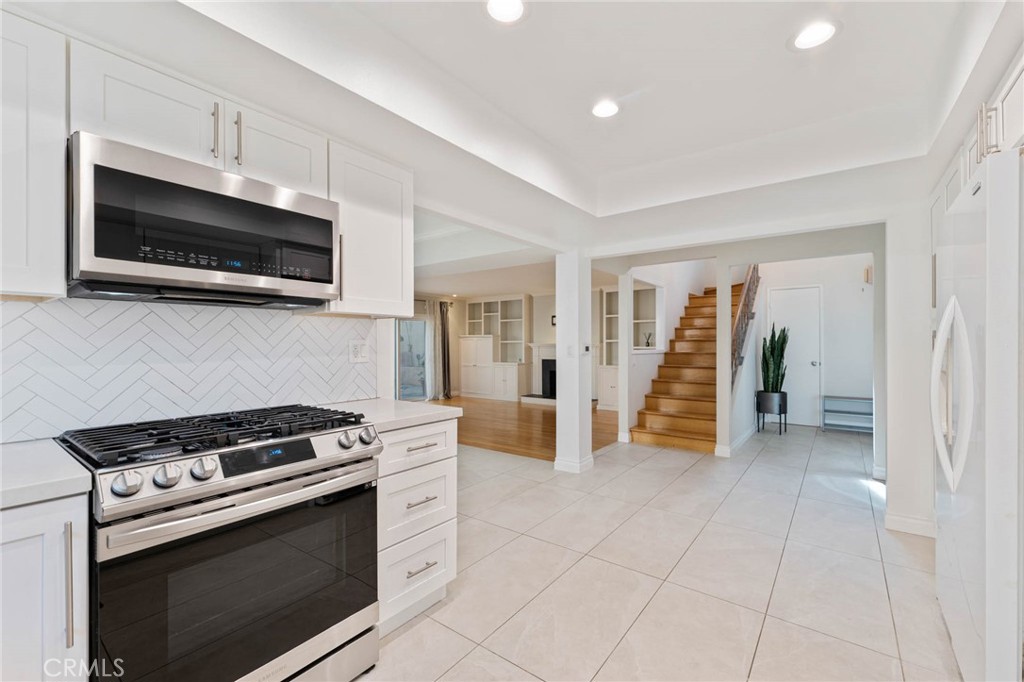 4208 Morro Drive