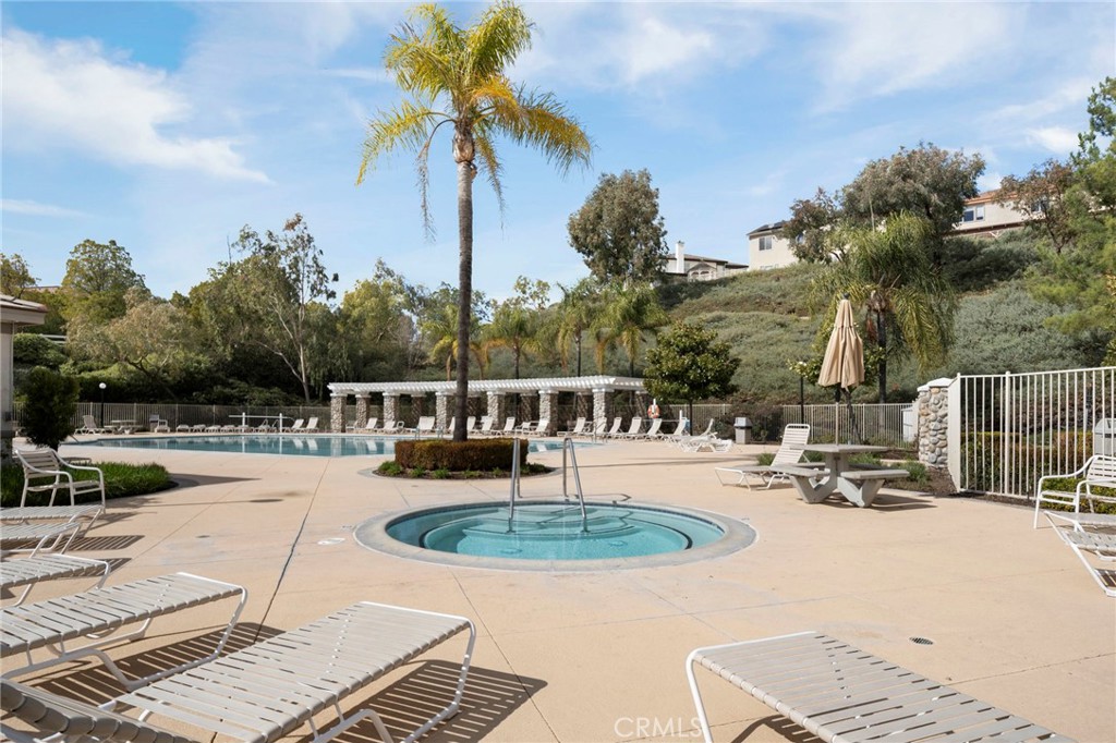 27966 Trillium Lane
