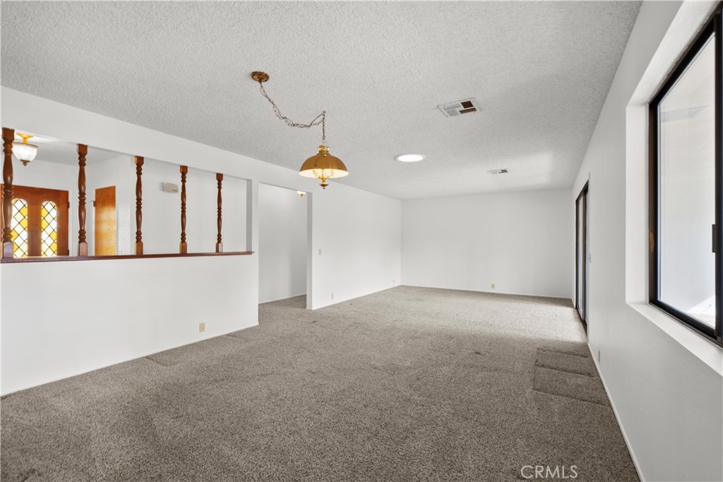 2350 W Avenue M8