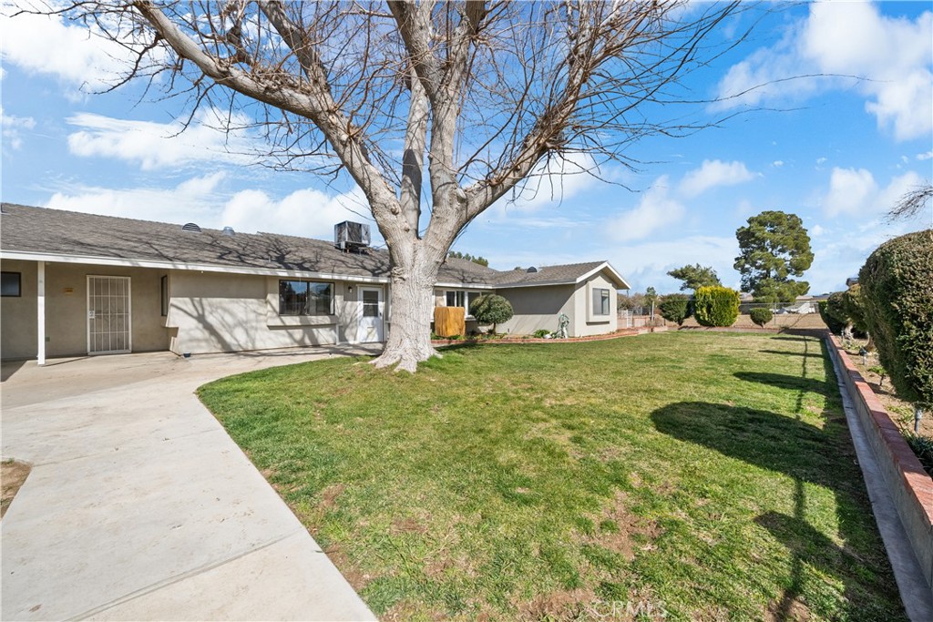 2350 W Avenue M8