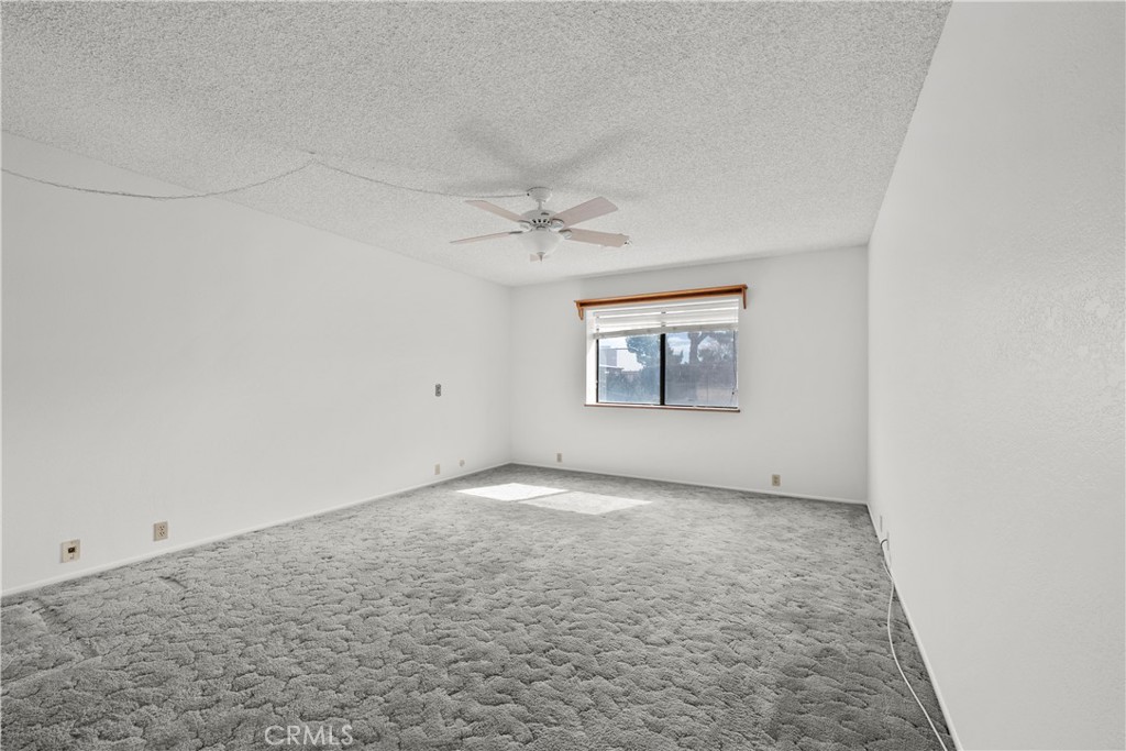 2350 W Avenue M8