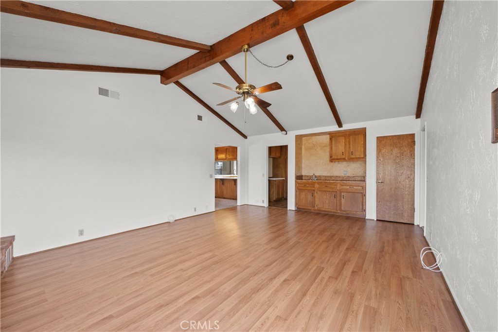 2350 W Avenue M8