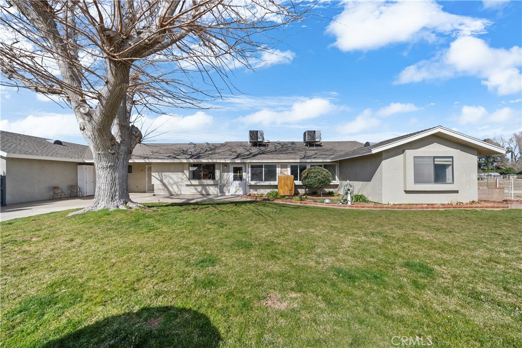 2350 W Avenue M8