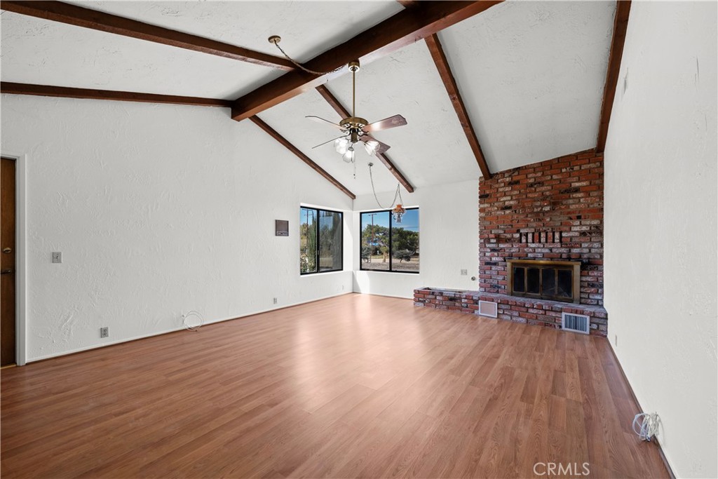 2350 W Avenue M8
