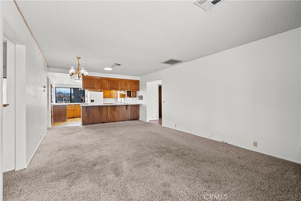 2350 W Avenue M8