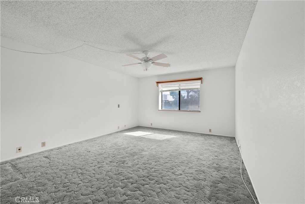 2350 W Avenue M8