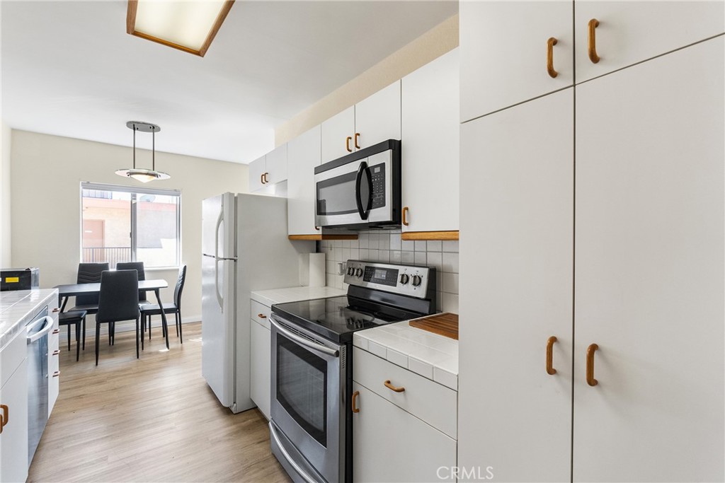 377 W California Avenue 26