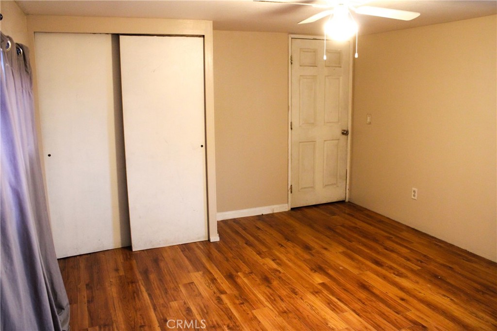 10471 Glenoaks Boulevard 56