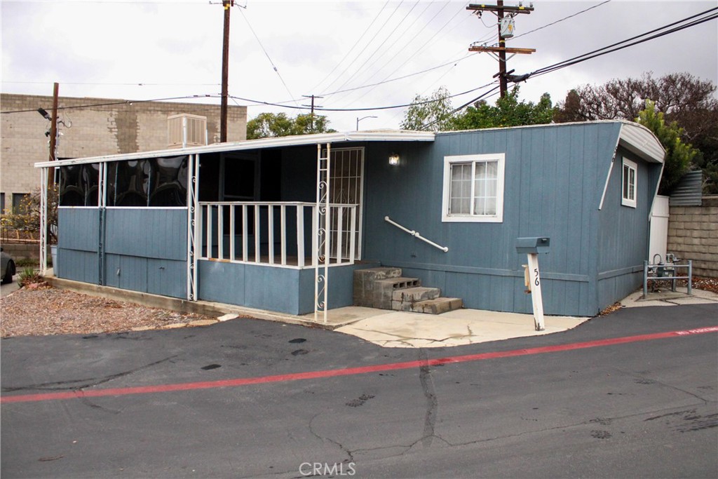 10471 Glenoaks Boulevard 56