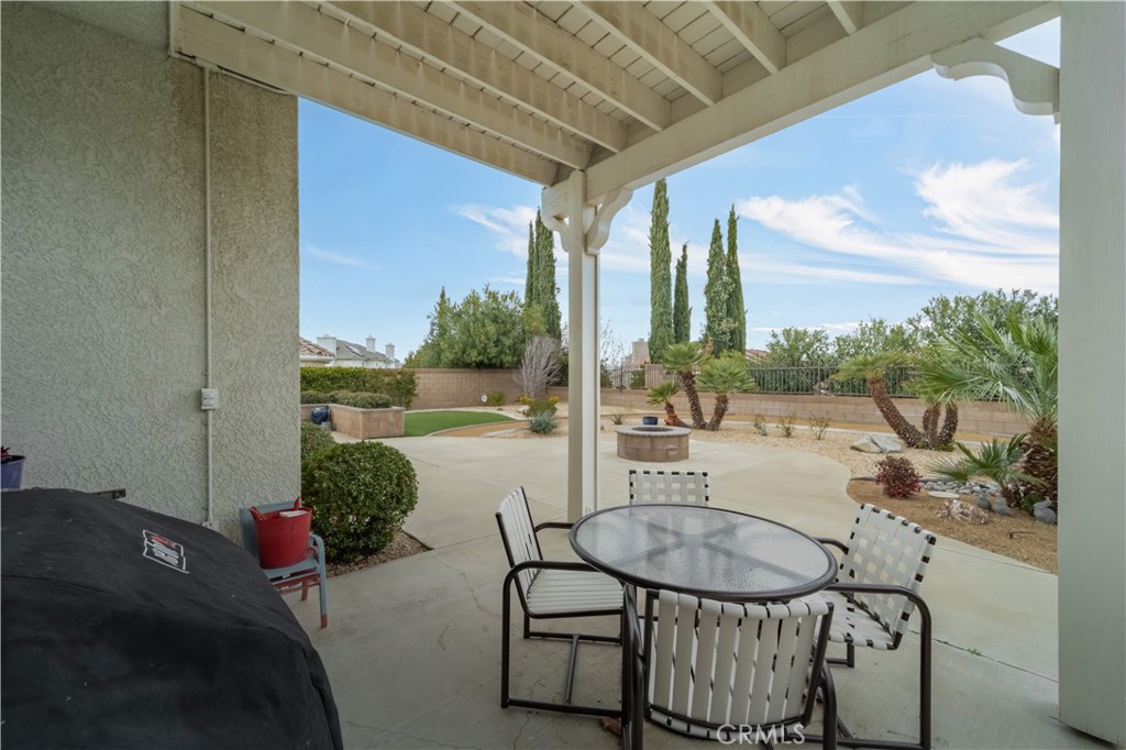 42076 Shadow Hills Drive