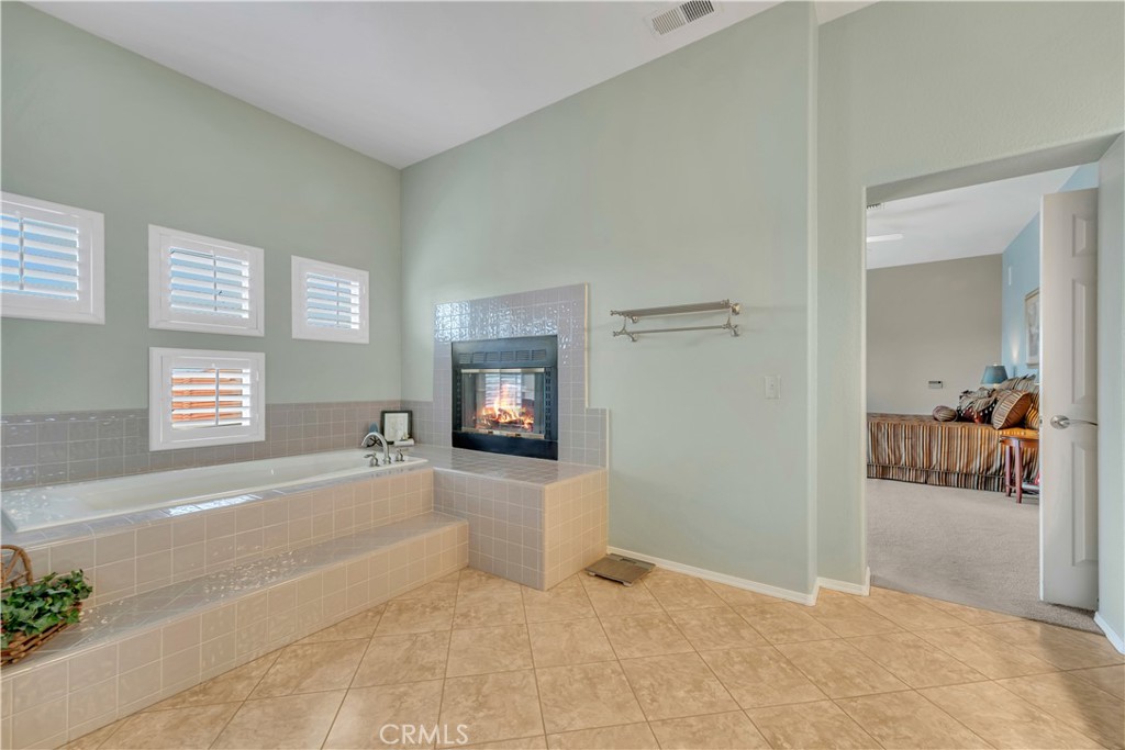 42076 Shadow Hills Drive