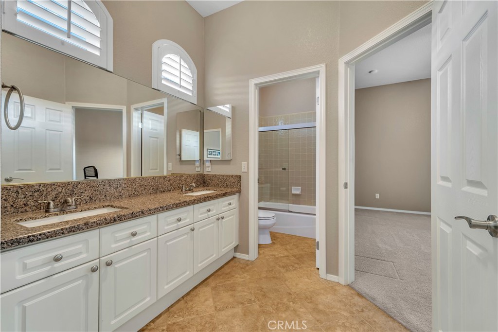 42076 Shadow Hills Drive