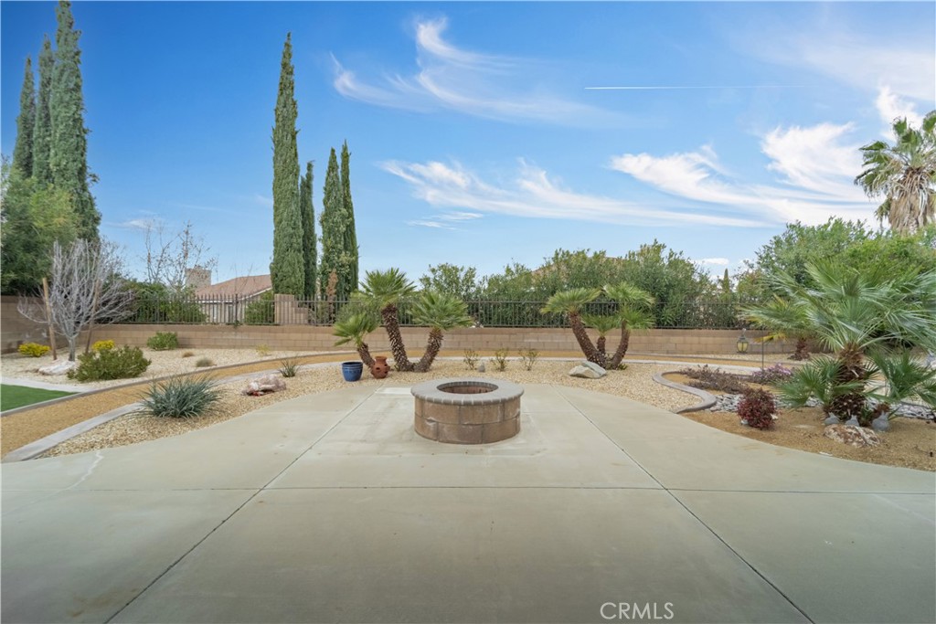 42076 Shadow Hills Drive