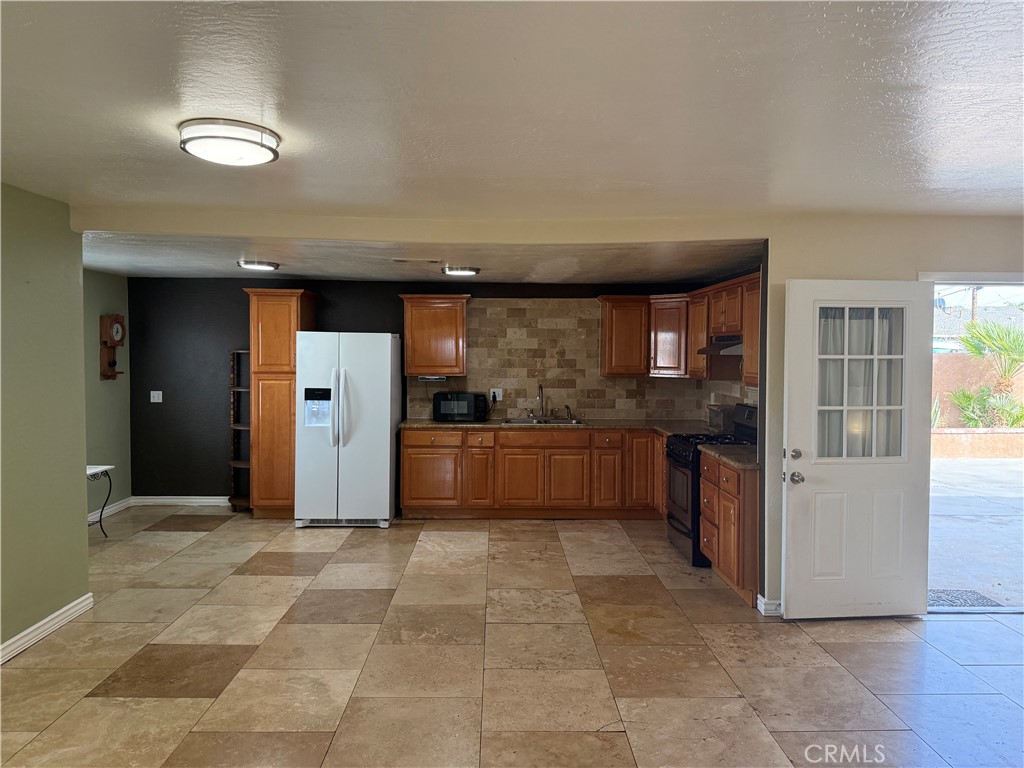1626 E Avenue Q13