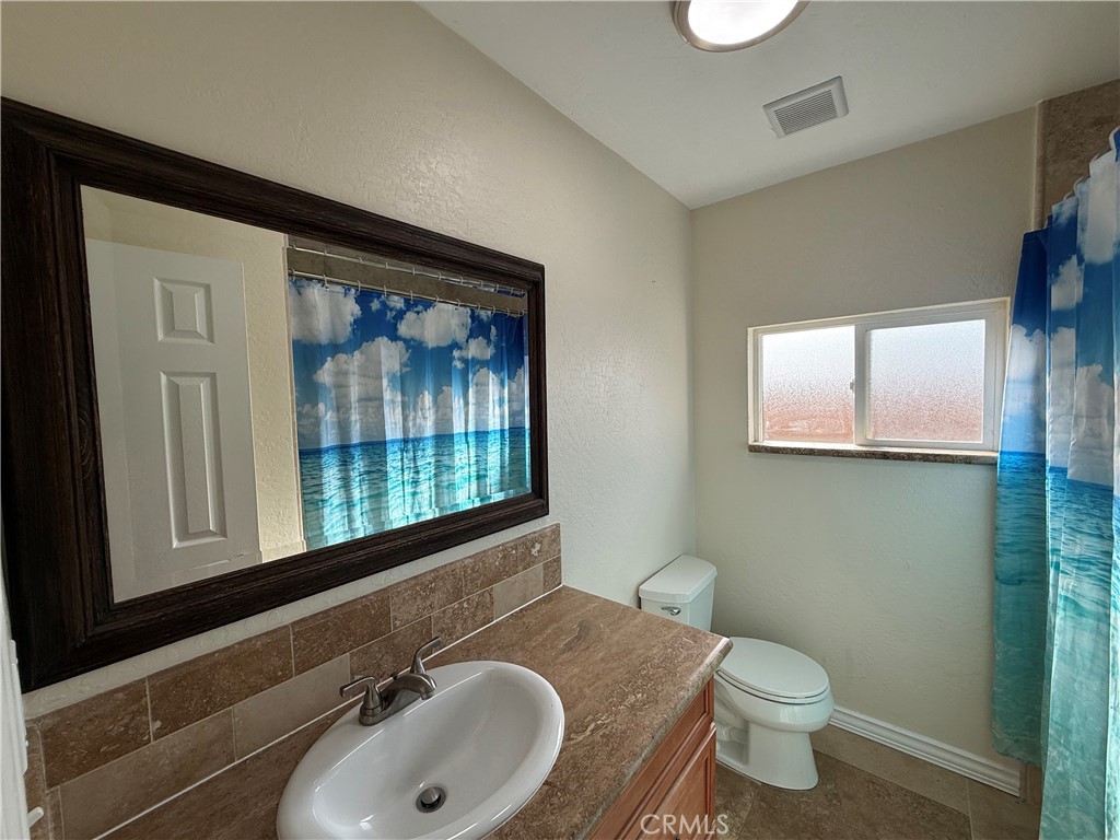 1626 E Avenue Q13