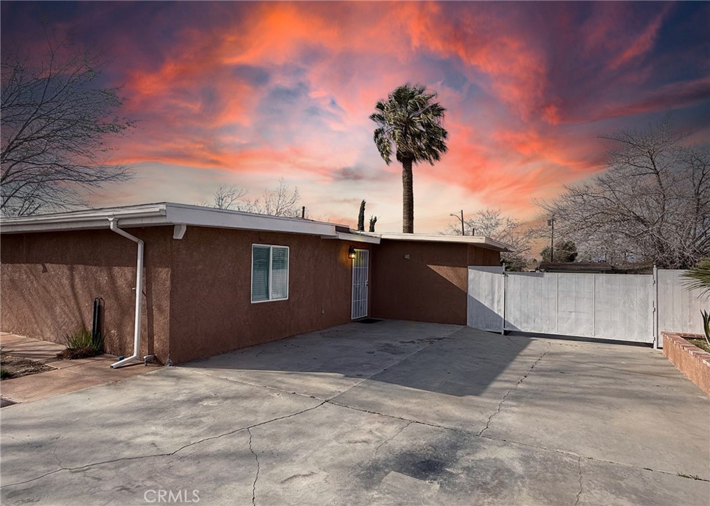 1626 E Avenue Q13