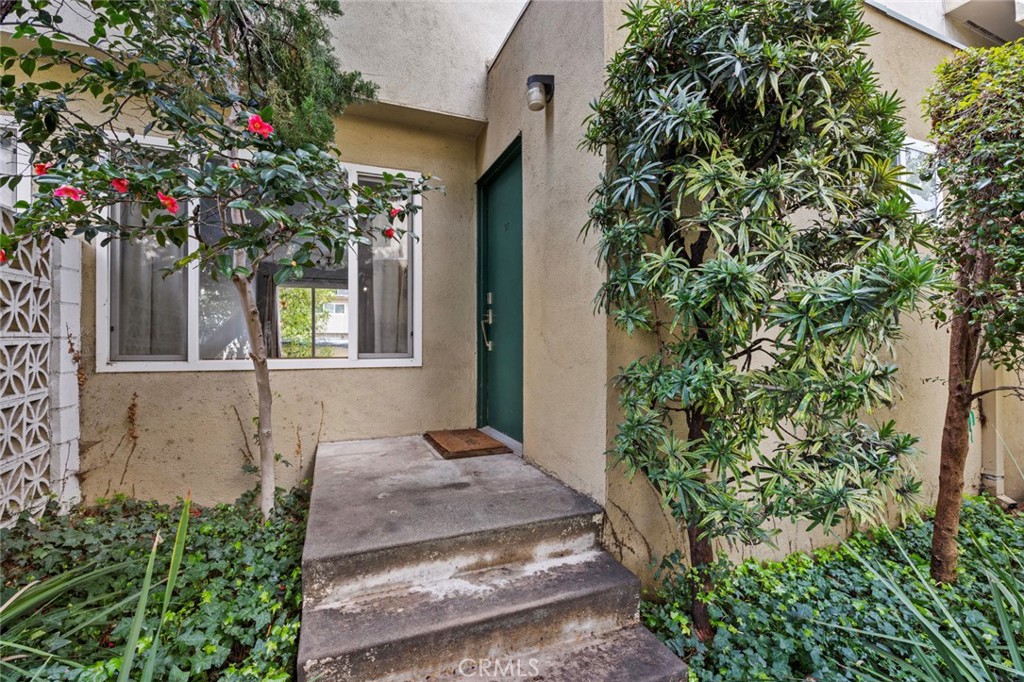 11138 Aqua Vista Street 22