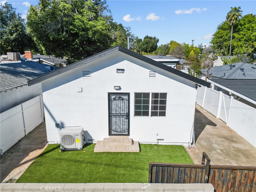 5732 Stansbury Avenue